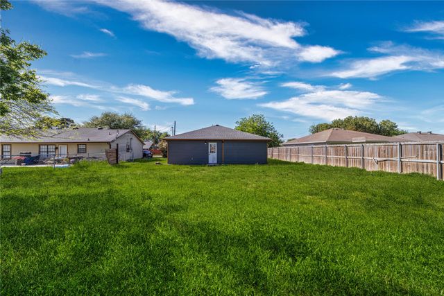 403 Melody Circle, Kaufman, TX 75142