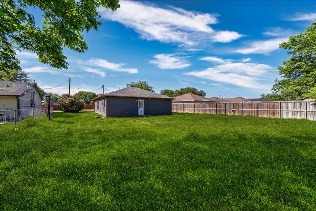 403 Melody Circle, Kaufman, TX 75142