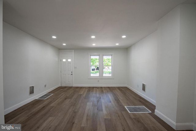 676 COLUMBIA AVE, Lancaster, PA 17603