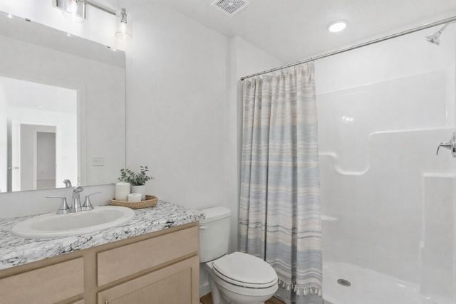 1730 N Poplar Way, Brookline, MO 65619