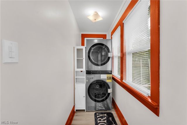 3024 Vega Avenue, Cleveland, OH 44113