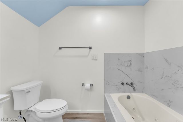 3024 Vega Avenue, Cleveland, OH 44113