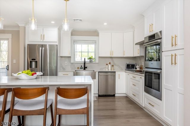 59 Laauwe Ave, Wayne Twp., NJ 07470