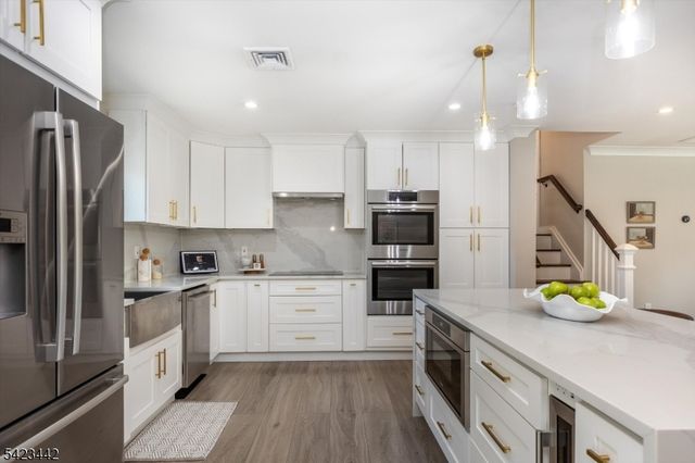 59 Laauwe Ave, Wayne Twp., NJ 07470