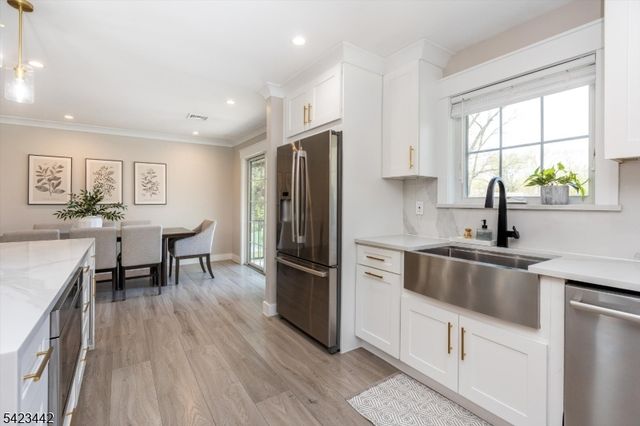 59 Laauwe Ave, Wayne Twp., NJ 07470