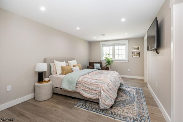 59 Laauwe Ave, Wayne Twp., NJ 07470