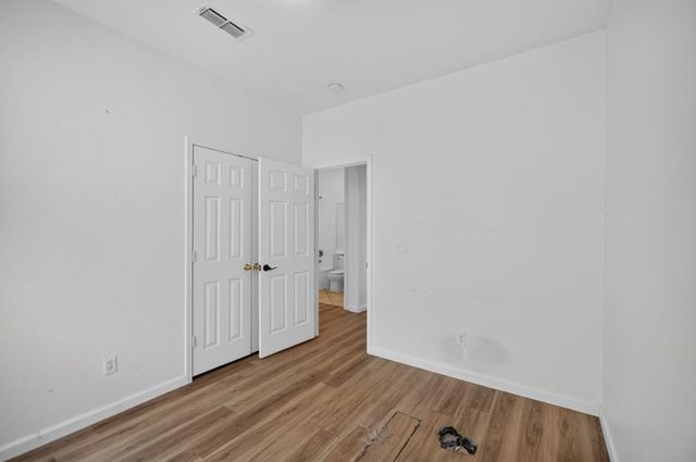 5790 Bridgecross Dr, Sacramento, CA 95835