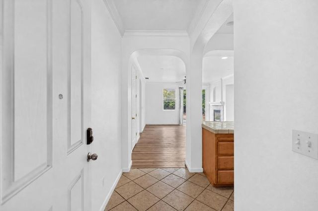 5790 Bridgecross Dr, Sacramento, CA 95835