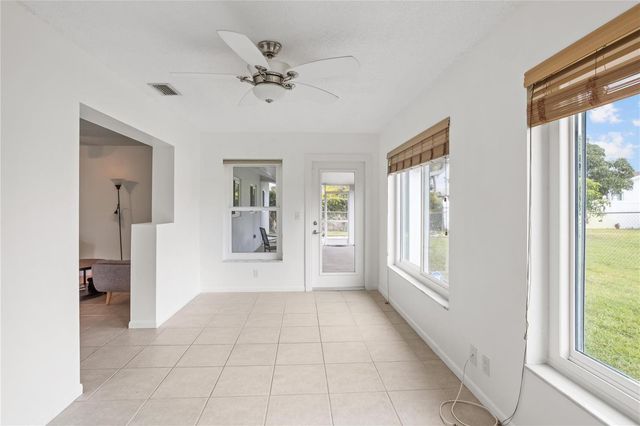 6579 Country Way, Delray Beach, FL 33484