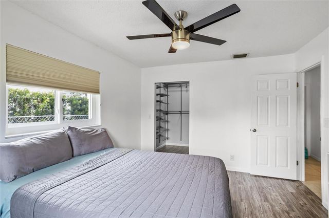 6579 Country Way, Delray Beach, FL 33484
