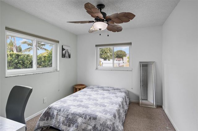 6579 Country Way, Delray Beach, FL 33484