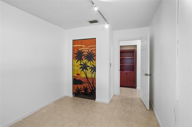 6579 Country Way, Delray Beach, FL 33484