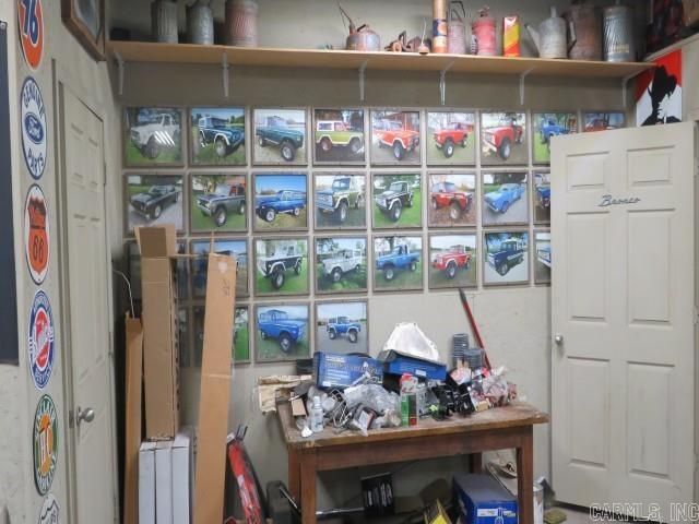 212 Cedar Hills Drive, Mountain View, AR 72560