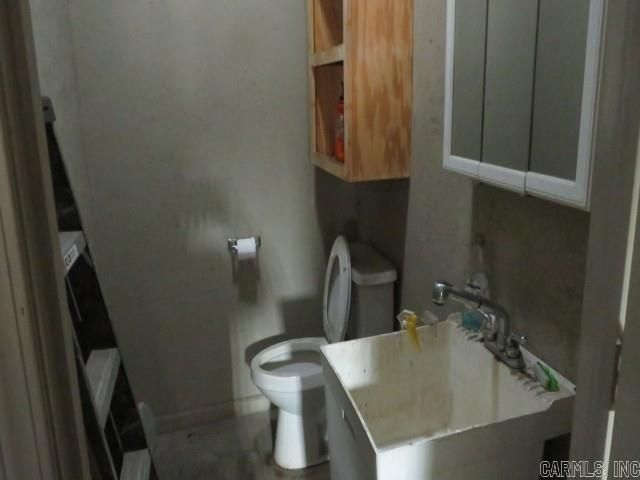 212 Cedar Hills Drive, Mountain View, AR 72560