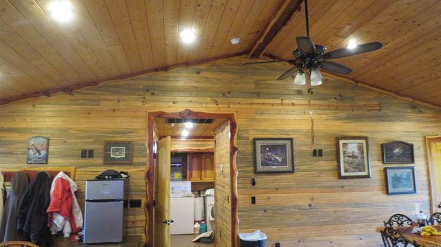 212 Cedar Hills Drive, Mountain View, AR 72560