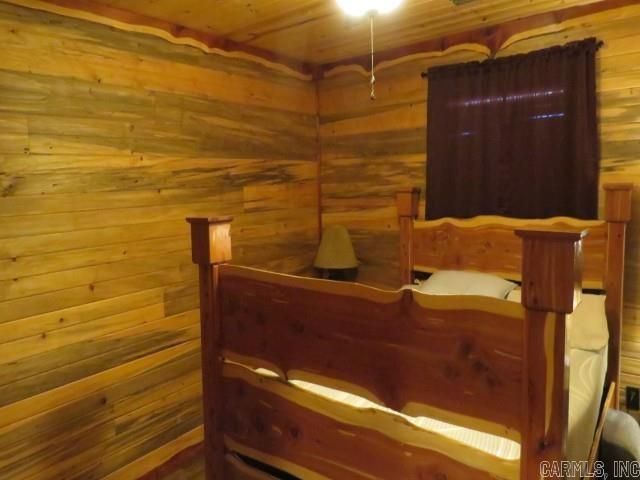 212 Cedar Hills Drive, Mountain View, AR 72560