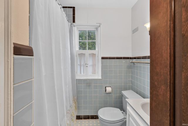 1220 Ravinia Road, West Lafayette, IN 47906