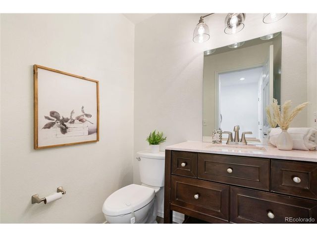 9819 Sydney Ln, Highlands Ranch, CO 80130