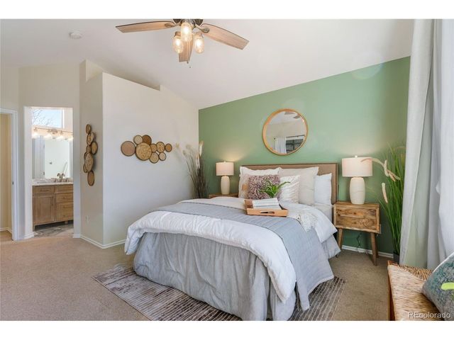 9819 Sydney Ln, Highlands Ranch, CO 80130