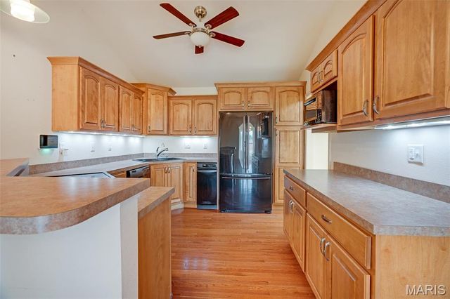 5301 Deer Creek Court, Godfrey, IL 62035