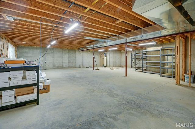 5301 Deer Creek Court, Godfrey, IL 62035