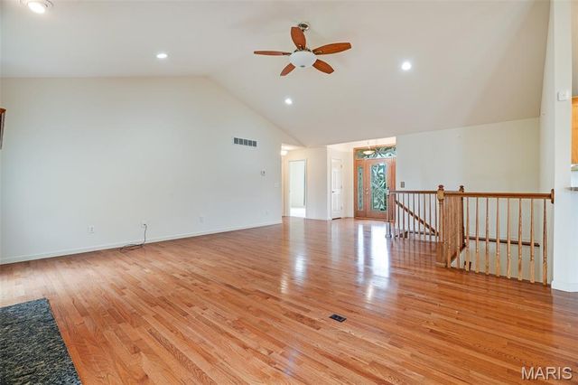 5301 Deer Creek Court, Godfrey, IL 62035