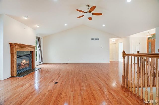 5301 Deer Creek Court, Godfrey, IL 62035