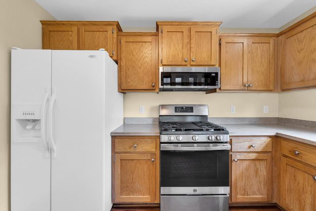 1047 27TH COURT, Kenosha, WI 53140