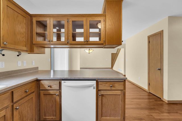 1047 27TH COURT, Kenosha, WI 53140