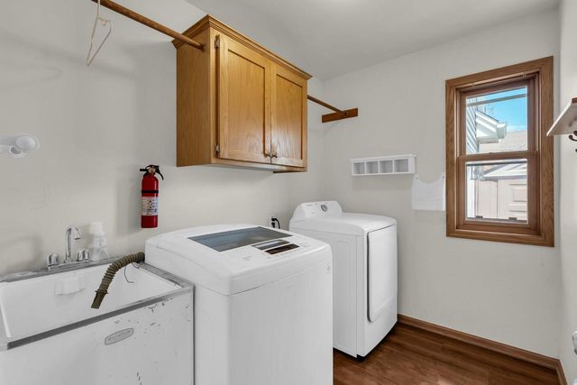 1047 27TH COURT, Kenosha, WI 53140