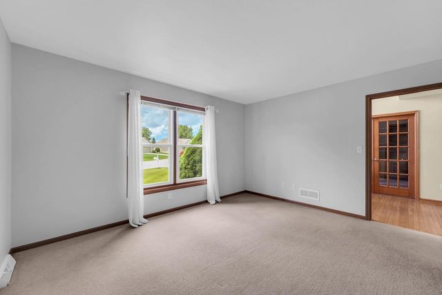 1047 27TH COURT, Kenosha, WI 53140