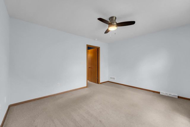 1047 27TH COURT, Kenosha, WI 53140