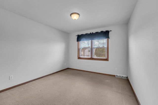 1047 27TH COURT, Kenosha, WI 53140