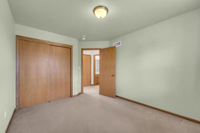 1047 27TH COURT, Kenosha, WI 53140