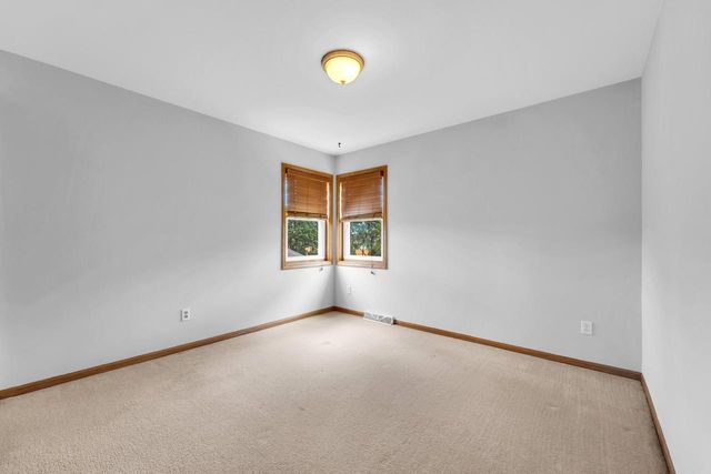 1047 27TH COURT, Kenosha, WI 53140