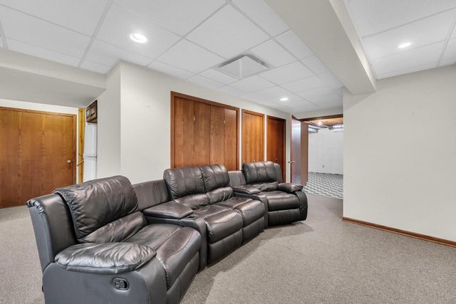 1047 27TH COURT, Kenosha, WI 53140