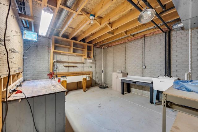 1047 27TH COURT, Kenosha, WI 53140