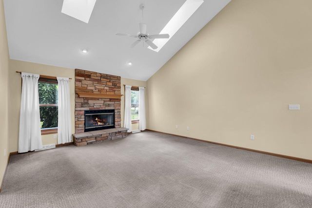 1047 27TH COURT, Kenosha, WI 53140