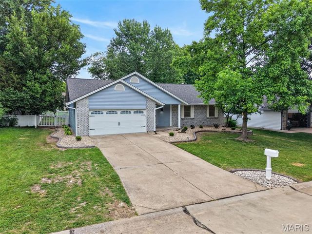 104 Christine Cay Court, Unincorporated, MO 63304
