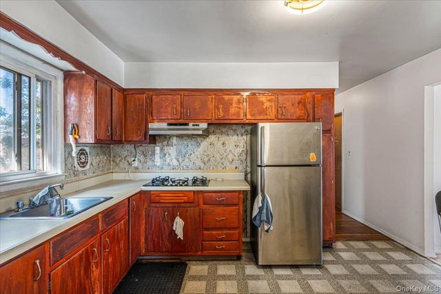 221-51 Braddock Avenue, Queens Village, NY 11427