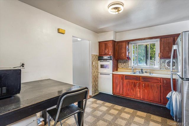 221-51 Braddock Avenue, Queens Village, NY 11427
