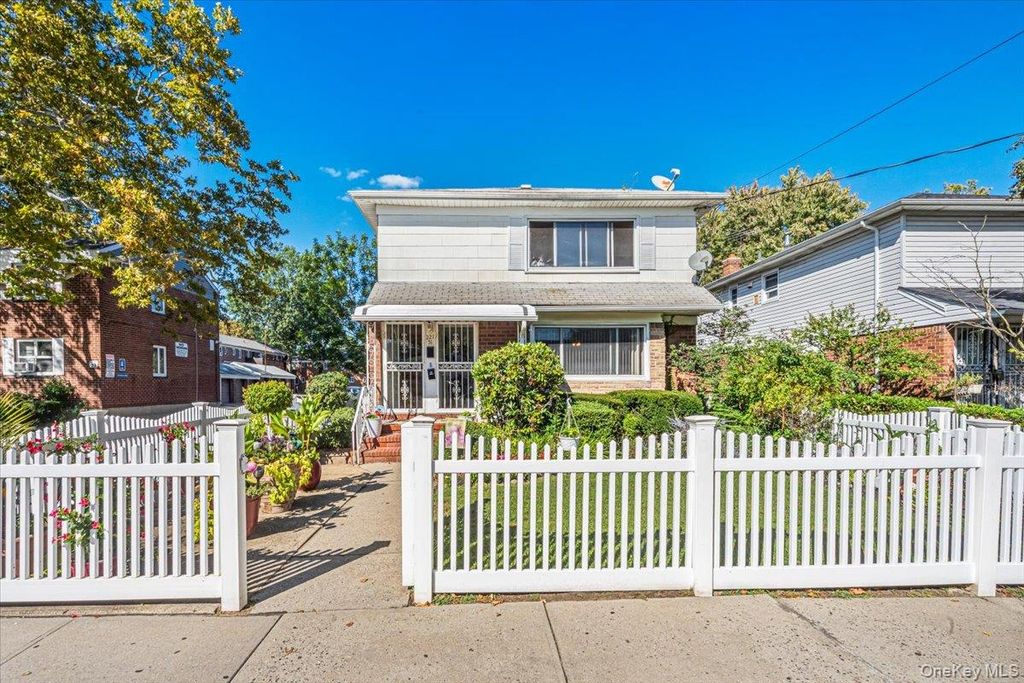 221-51 Braddock Avenue, Queens Village, NY 11427 — photo 2