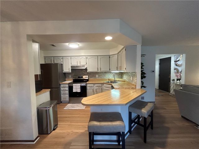 7539 Penn Bridge Court, Wilkinsburg, PA 15221