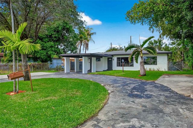 3071 SW 2nd Ct, Fort Lauderdale, FL 33312