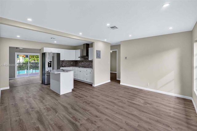 3071 SW 2nd Ct, Fort Lauderdale, FL 33312