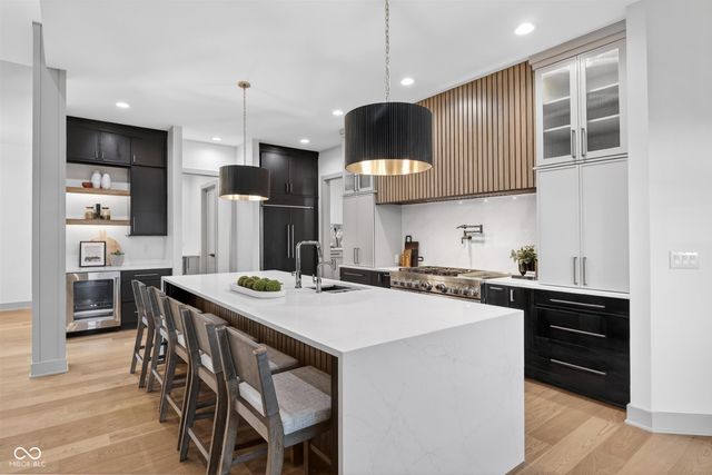 5155 Abington Way, Zionsville, IN 46077