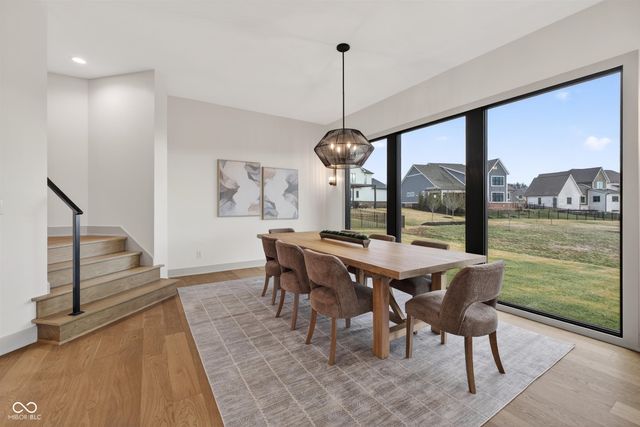 5155 Abington Way, Zionsville, IN 46077