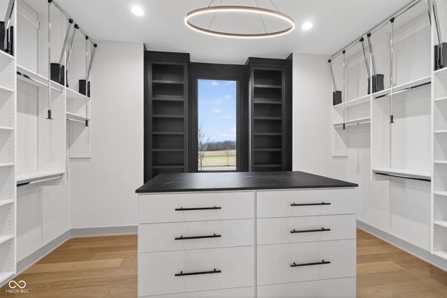 5155 Abington Way, Zionsville, IN 46077