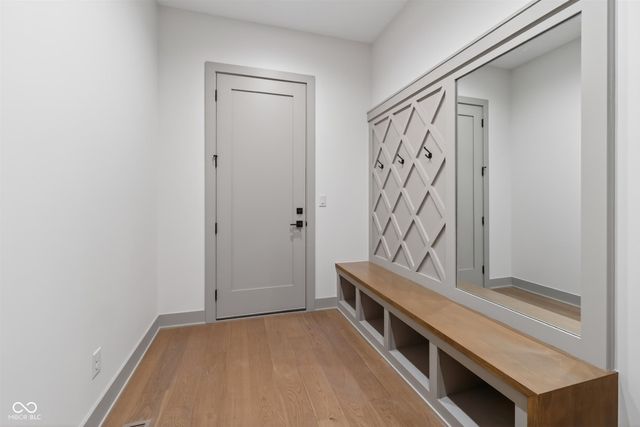 5155 Abington Way, Zionsville, IN 46077