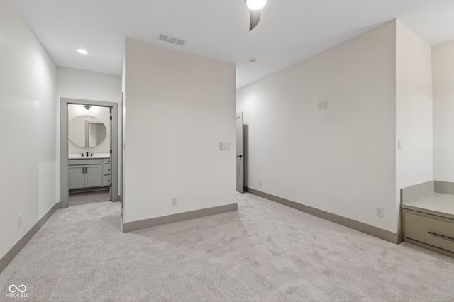 5155 Abington Way, Zionsville, IN 46077